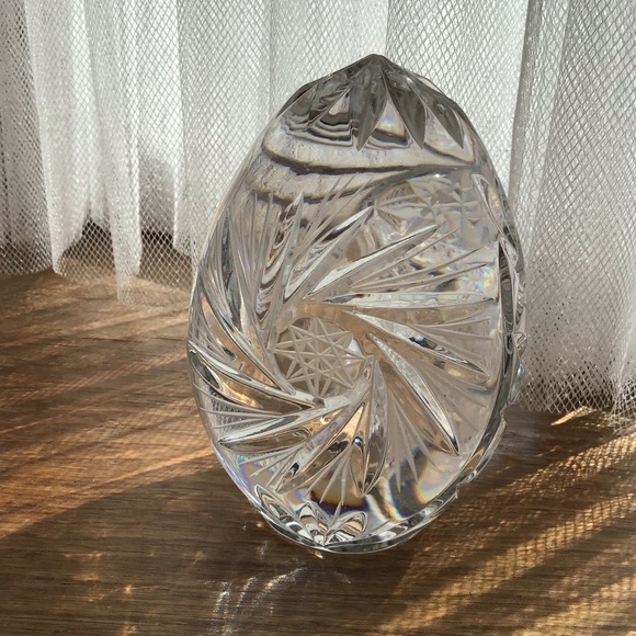 Vintage Accents Polish Lead Cut Crystal Egg Paperweight Starburst